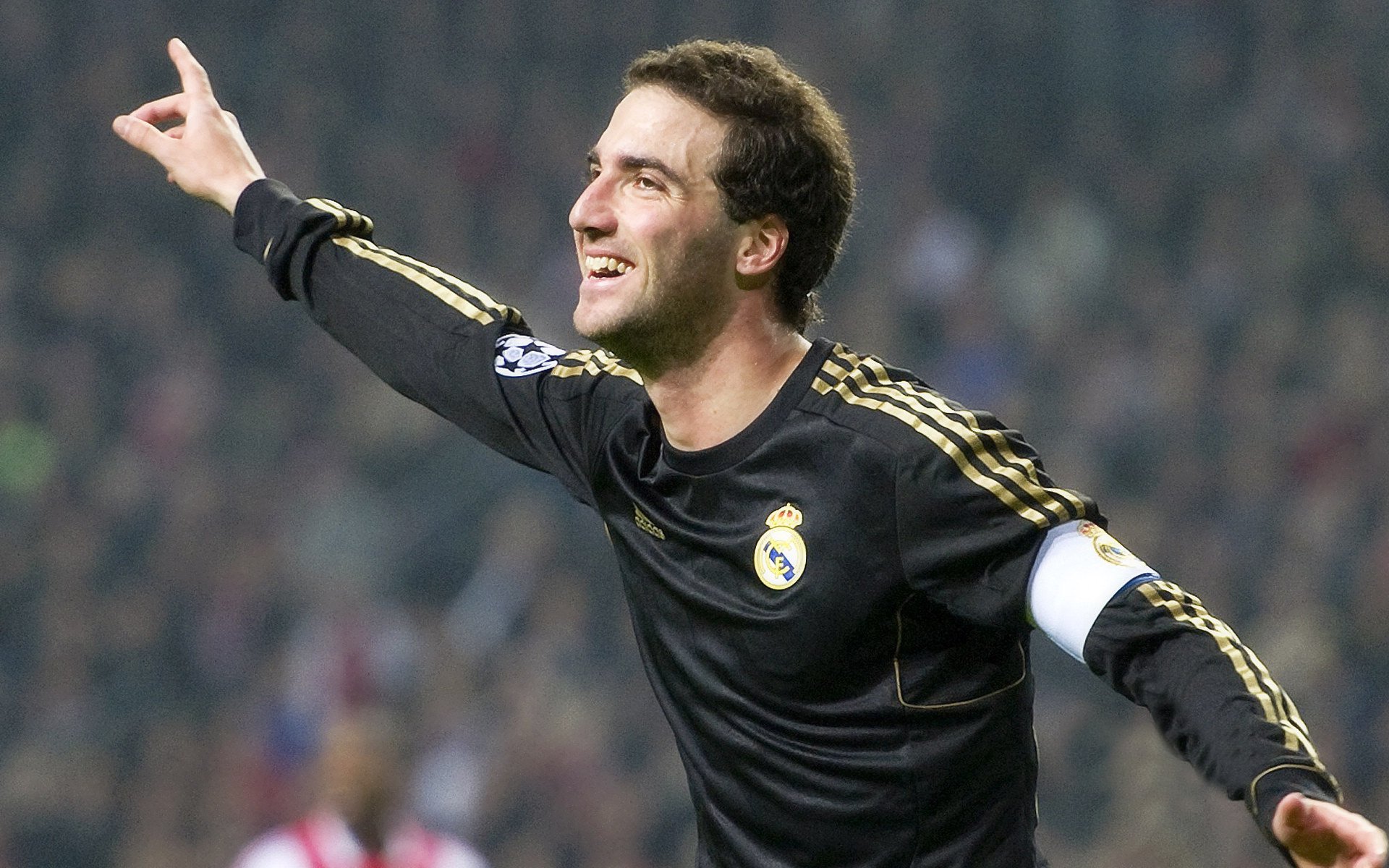 AYX SPORTS-德布劳内重要时刻重要助攻，篮网带队取胜！再创辉煌时刻